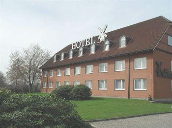 Stapelfeld Hotel Zur Windmuhle מראה חיצוני תמונה