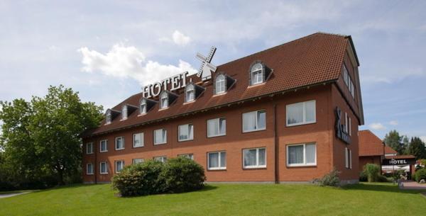 Stapelfeld Hotel Zur Windmuhle מראה חיצוני תמונה